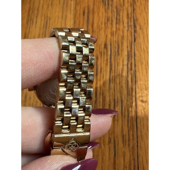 KENDRA SCOTT | ALEX GOLD TONE STAINLESS STEEL 28MM WATCH IVORY MOTHER OF PEARL - Picture 4 of 7